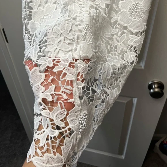 ASTR The Label Floral Dress - Picture 4 of 7